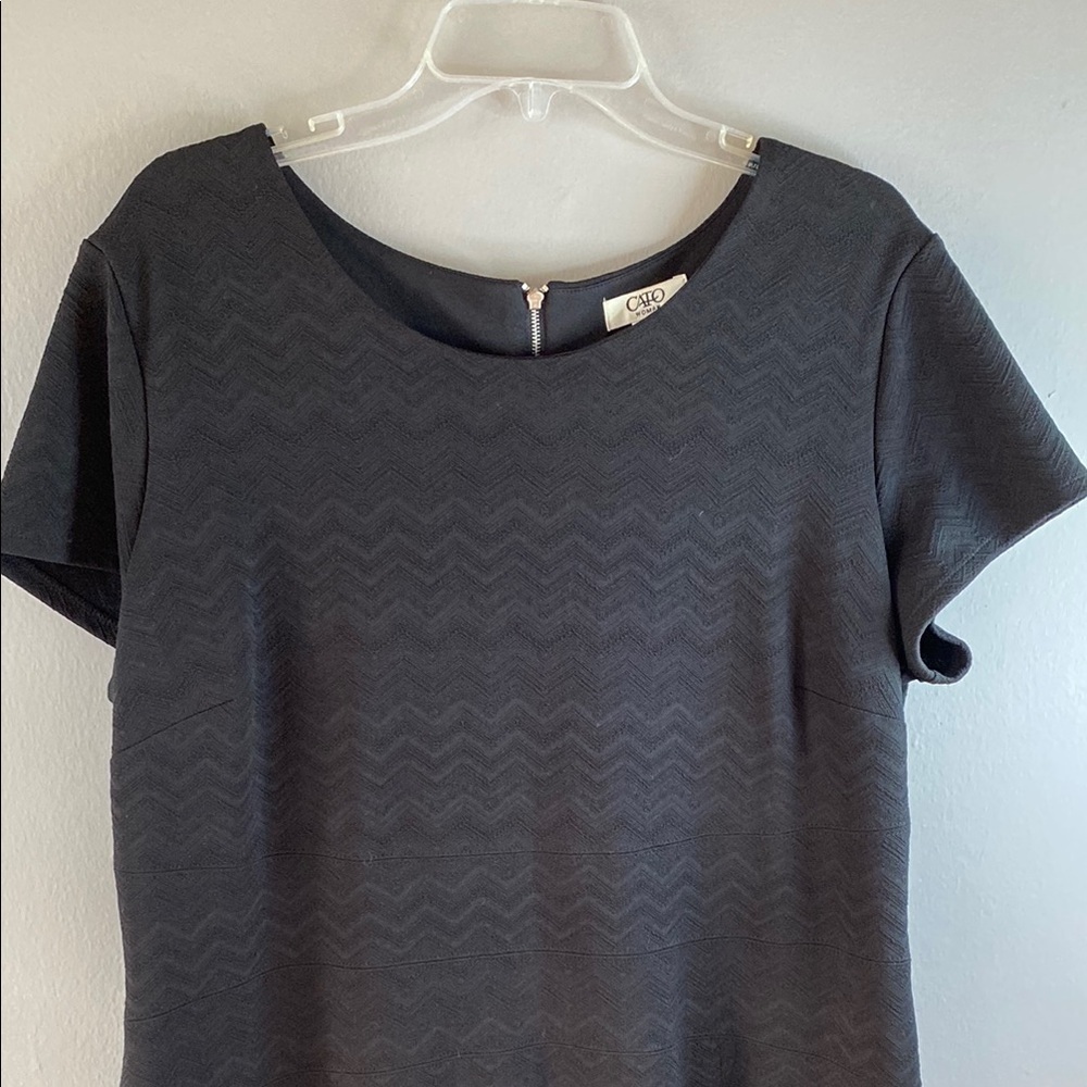 Elegant Black Women's Dress - Picture 6 of 12
